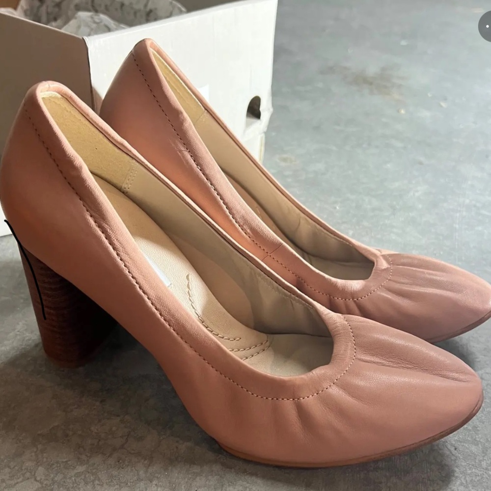 Clarks Grace Eva Leather Comfort Heels Size 6.5 Grey Blue Block